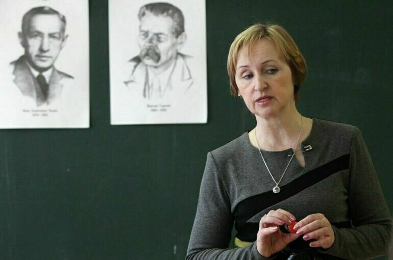 Повышение зарплаты с 1 января 2024-го: кому и на сколько увеличат | федерация профсоюзов республики татарстан